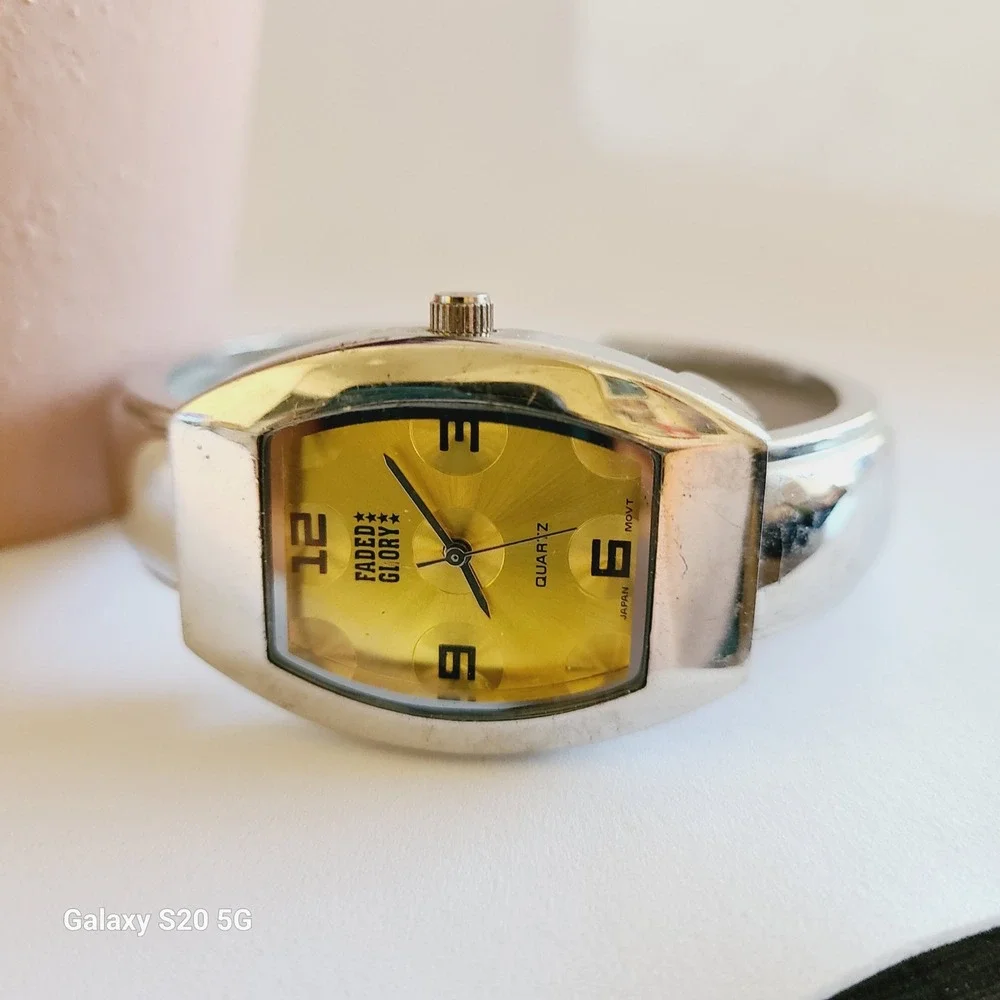 Faded Glory Womens Gold Tone Bangle Cuff Watch Quartz Japan Movement Pre-owned